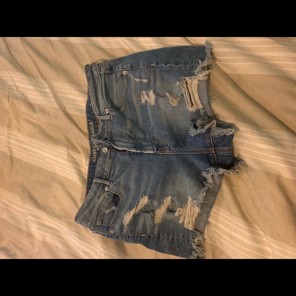 2 pairs of American Eagle shorts
